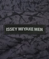 ISSEY MIYAKE MEN（イッセイ　ミヤケ　メン）カジュアルシャツ 紺 サイズ:2(M位) メンズ/2200685374016