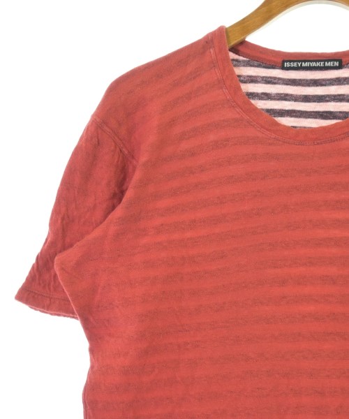 ISSEY MIYAKE MEN（イッセイ　ミヤケ　メン）Tシャツ・カットソー 赤 サイズ:2(M位) メンズ/2200685374023