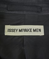 ISSEY MIYAKE MEN（イッセイ　ミヤケ　メン）ジャケット 紺 サイズ:F メンズ/2200685530160