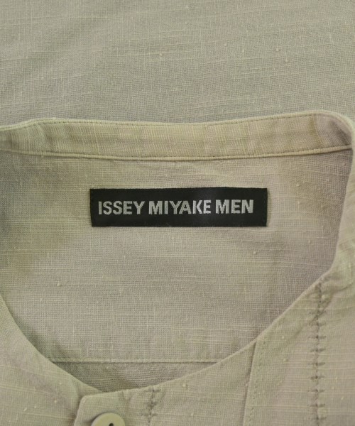 ISSEY MIYAKE MEN（イッセイ　ミヤケ　メン）カジュアルシャツ グレー サイズ:2(M位) メンズ/2200691675053