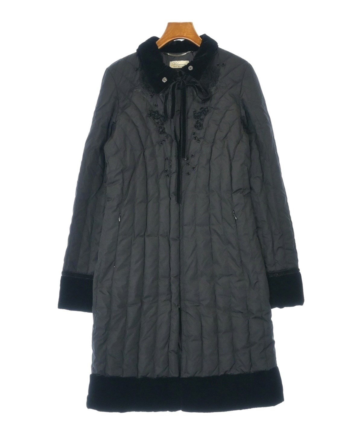 Blumarine（ブルマリン）その他 黒 サイズ:42(M位) レディース