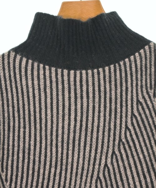 Blumarine（ブルマリン）ニット・セーター 黒 サイズ:40(M位) レディース/2200670834013