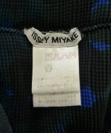 ISSEY MIYAKE（イッセイミヤケ）カジュアルシャツ 緑 サイズ:M レディース/2200624688143