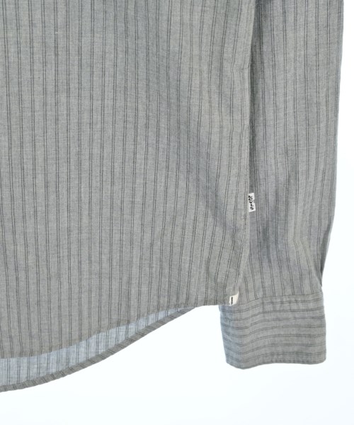 Levi's（リーバイス）カジュアルシャツ グレー サイズ:S メンズ/2200554955056