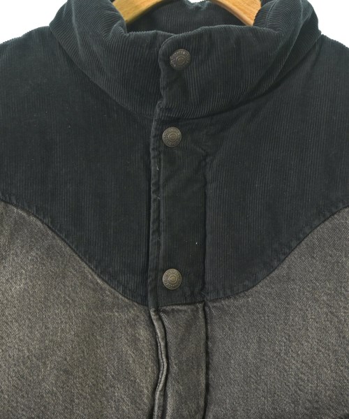 Levi's（リーバイス）ダウンジャケット/ダウンベスト グレー サイズ:L メンズ/2200631622024