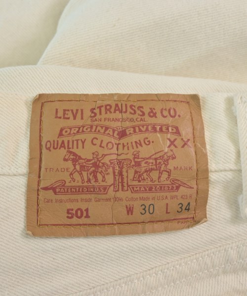 Levi's（リーバイス）デニムパンツ 白 サイズ:30(XL位) レディース/2200606254069