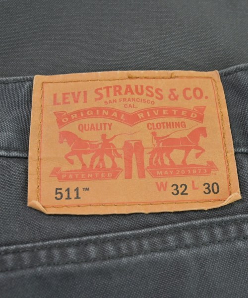 Levi's（リーバイス）チノパン グレー サイズ:32(L位) メンズ/2200674946057