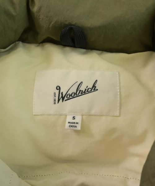 WOOLRICH（ウールリッチ）ダウンジャケット/ダウンベスト カーキ サイズ:S メンズ/2200628970022