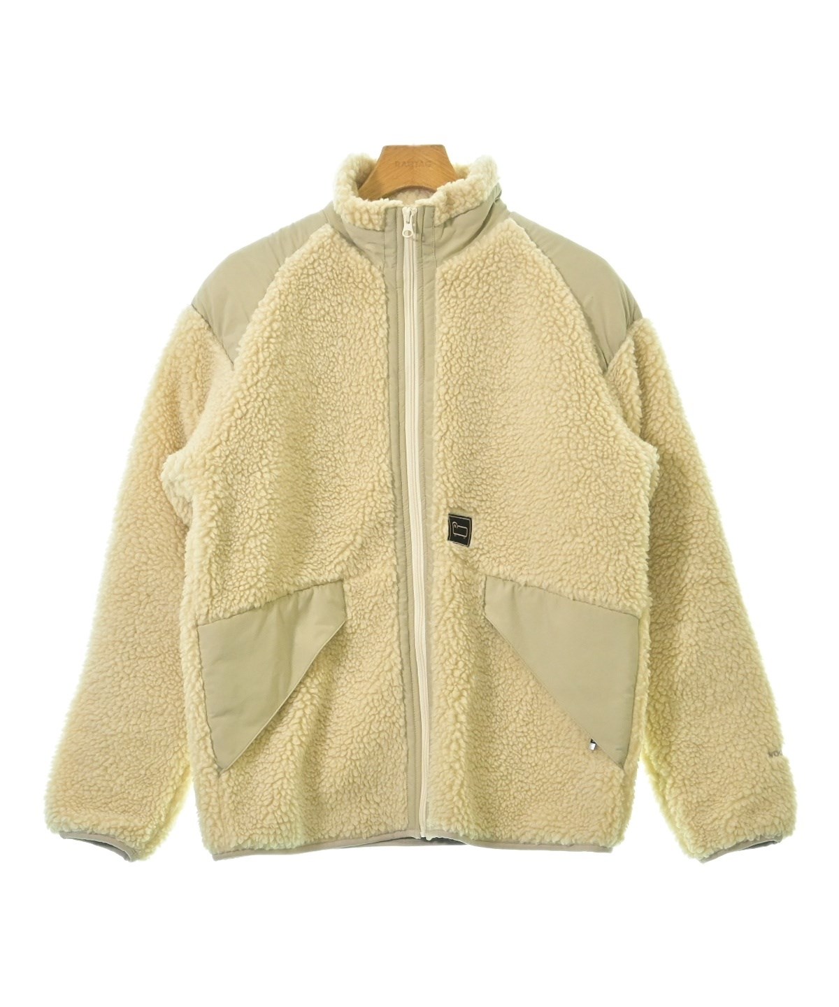 WOOLRICH（ウールリッチ）ブルゾン ベージュ サイズ:M メンズ