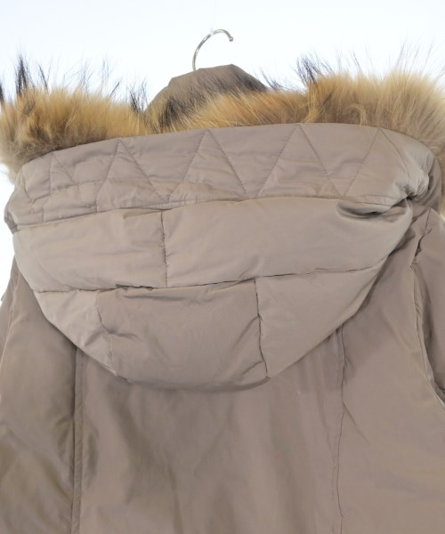 WOOLRICH（ウールリッチ）ダウンコート ベージュ サイズ:M レディース/2200639490038