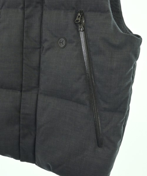 WOOLRICH（ウールリッチ）ダウンジャケット/ダウンベスト 紺 サイズ:XS メンズ/2200721072029
