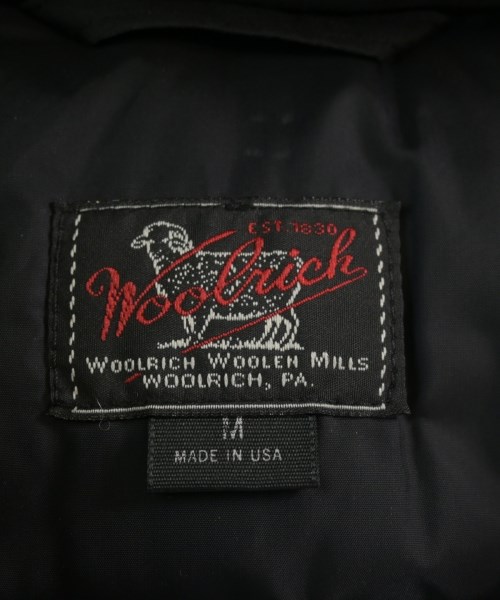WOOLRICH（ウールリッチ）ダウンジャケット/ダウンベスト 黒 サイズ:M メンズ/2200717399468
