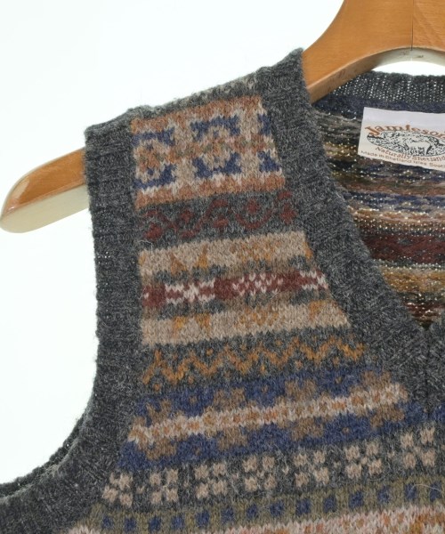 Jamieson's Knitwear（ジャミーソンズニットウェア）ベスト グレー サイズ:F メンズ/2200639022048