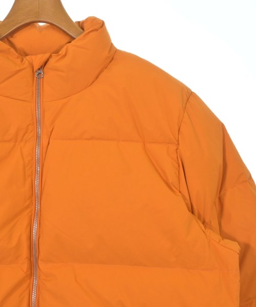 STUSSY（ステューシー）ダウンジャケット/ダウンベスト オレンジ サイズ:M メンズ/2200633901011