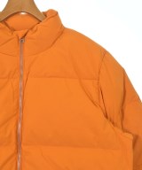 STUSSY（ステューシー）ダウンジャケット/ダウンベスト オレンジ サイズ:M メンズ/2200633901011