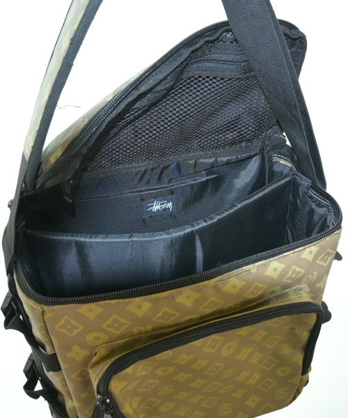 STUSSY（ステューシー）ショルダーバッグ ベージュ サイズ:- メンズ/2200658995125