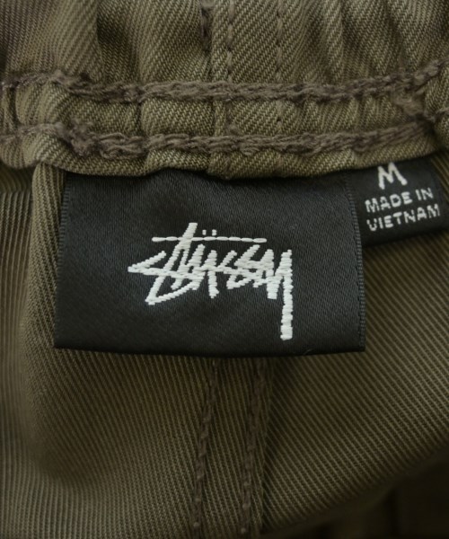 STUSSY（ステューシー）ショートパンツ カーキ サイズ:M メンズ/2200720383010