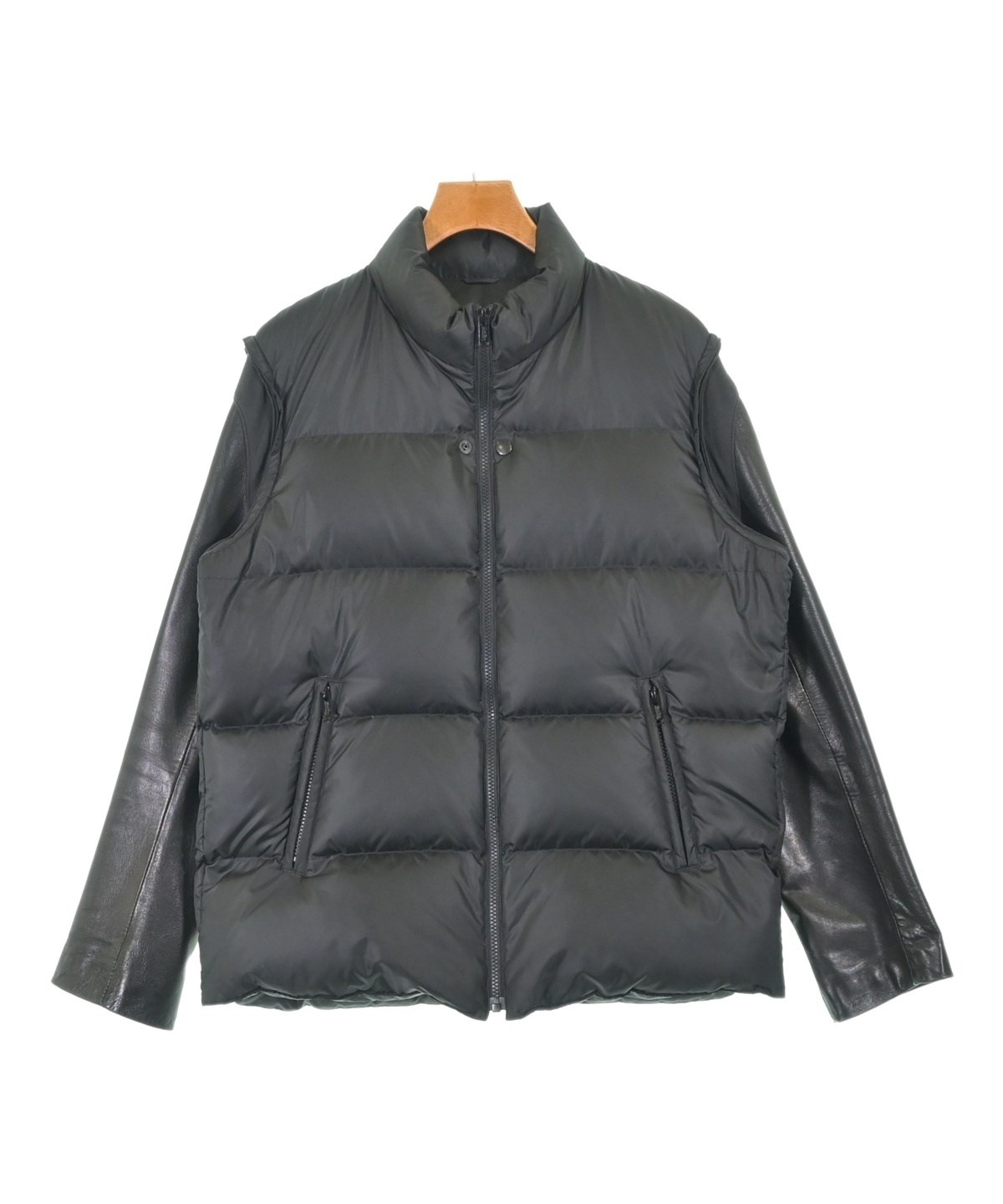 undercover 26ss ダウンベスト サイズ3 BLACK UNDER COVER（アンダーカバー）ダウンジャケット/ダウンベスト 黒