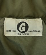 GOODENOUGH（グッドイナフ）ダウンジャケット/ダウンベスト カーキ サイズ:S メンズ/2200667540019