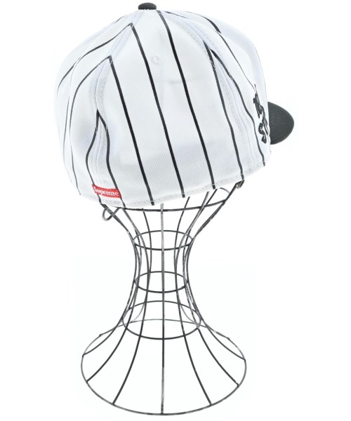 Supreme（シュプリーム）キャップ 白 サイズ:59.6cm メンズ/2200636133020