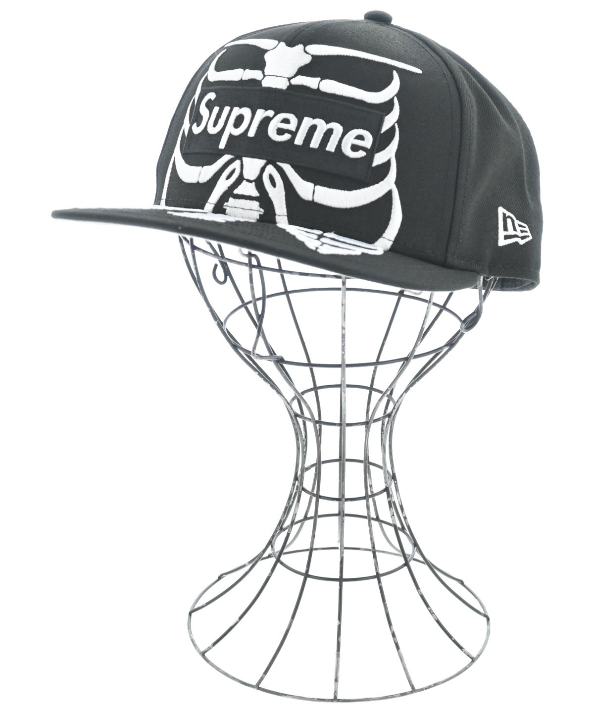 Supreme（シュプリーム）キャップ 黒 サイズ:59.6 メンズ
