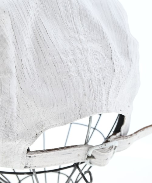 Supreme（シュプリーム）キャップ 白 サイズ:ONE メンズ/2200621819021