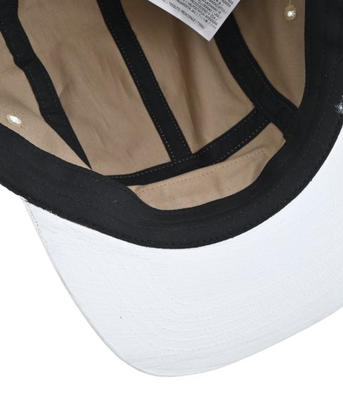 Supreme（シュプリーム）キャップ 白 サイズ:ONE メンズ/2200621819021