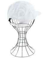 Supreme（シュプリーム）キャップ 白 サイズ:ONE メンズ/2200621819021