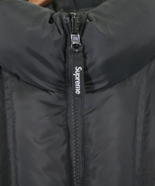 Supreme（シュプリーム）ダウンジャケット/ダウンベスト 黒 サイズ:S メンズ/2200631899013