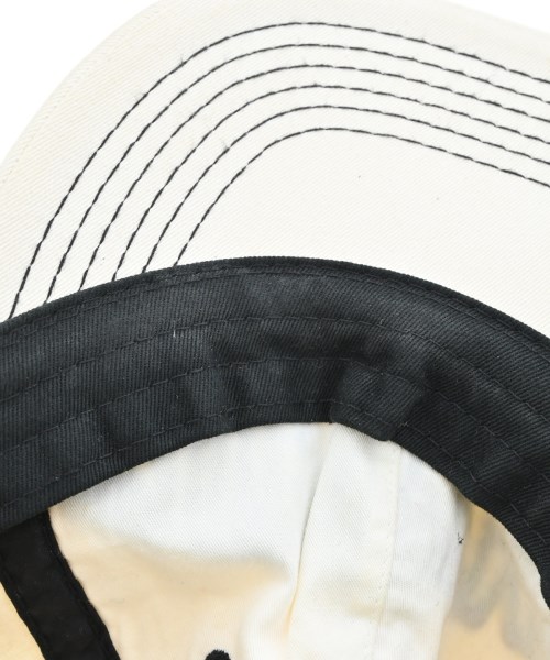 Supreme（シュプリーム）キャップ 白 サイズ:- メンズ/2200618782116