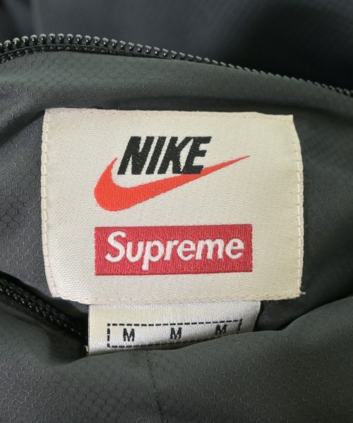 Supreme（シュプリーム）ダウンジャケット/ダウンベスト 黒 サイズ:M メンズ/2200619050153