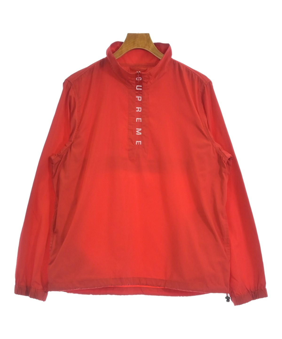 Supreme（シュプリーム）マウンテンパーカー 赤 サイズ:M メンズ