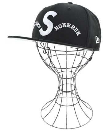 メンズ 送料無料 Supreme（シュプリーム） キャップ　cap SUPREME/シュプリーム　slogo キャップ World ブラック 帽子