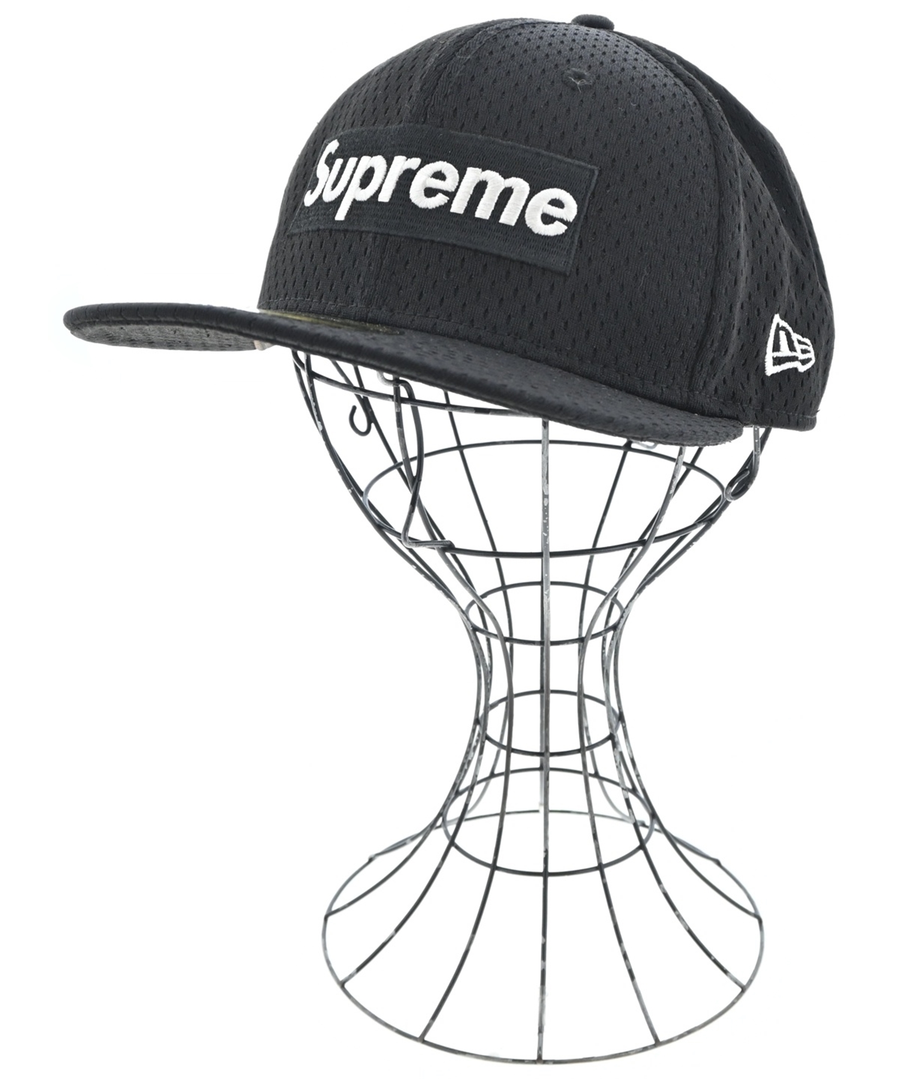 Supreme 黒キャップ アジャスタブル Supreme（シュプリーム）キャップ 黒 サイズ:57.7cm メンズ