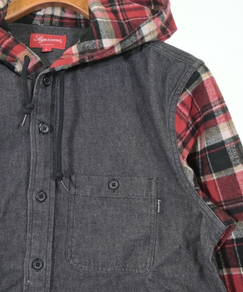 Supreme（シュプリーム）カジュアルシャツ 黒 サイズ:S メンズ/2200671333461