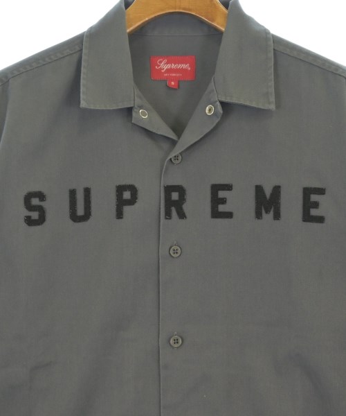 Supreme（シュプリーム）カジュアルシャツ グレー サイズ:S メンズ/2200674947016