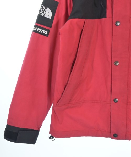 Supreme（シュプリーム）マウンテンパーカー 赤 サイズ:S メンズ/2200694533077