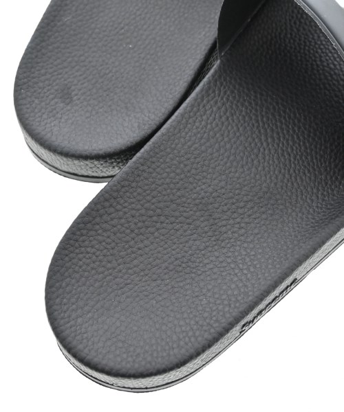 Supreme（シュプリーム）サンダル 黒 サイズ:US9(27cm位) メンズ/2200698923270
