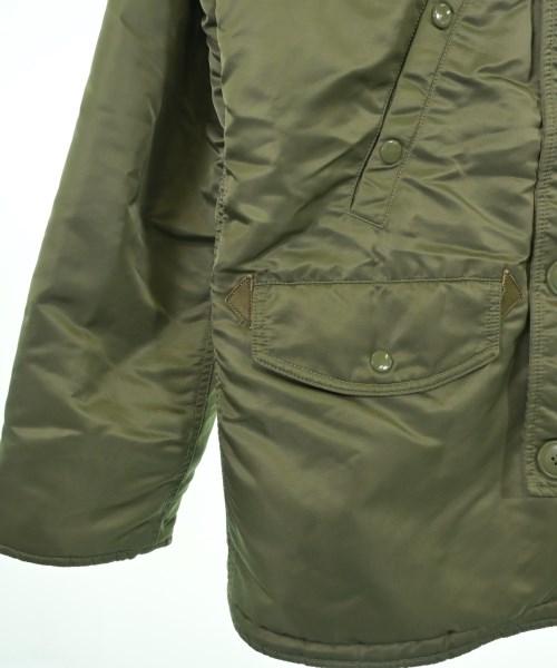 Supreme（シュプリーム）ダウンコート カーキ サイズ:M メンズ/2200654901014