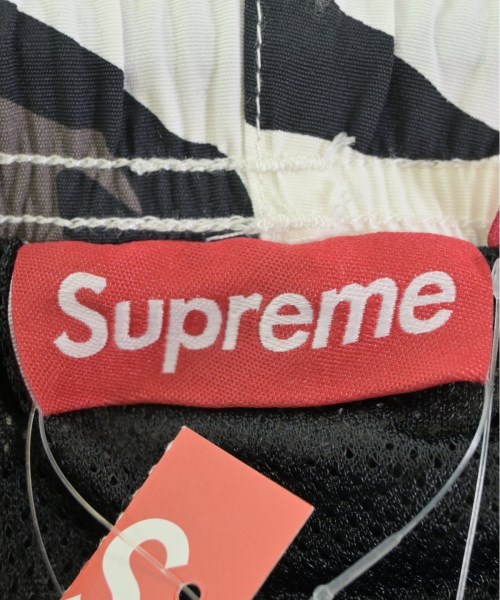 Supreme（シュプリーム）ショートパンツ グレー サイズ:M メンズ/2200653868110