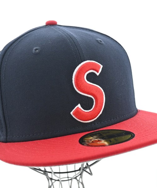 Supreme（シュプリーム）キャップ 紺 サイズ:58.7cm メンズ/2200653868158