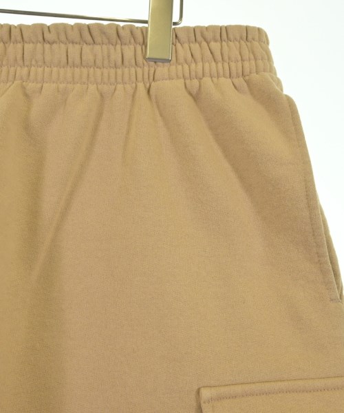 Supreme（シュプリーム）ショートパンツ ベージュ サイズ:XL メンズ/2200659225061