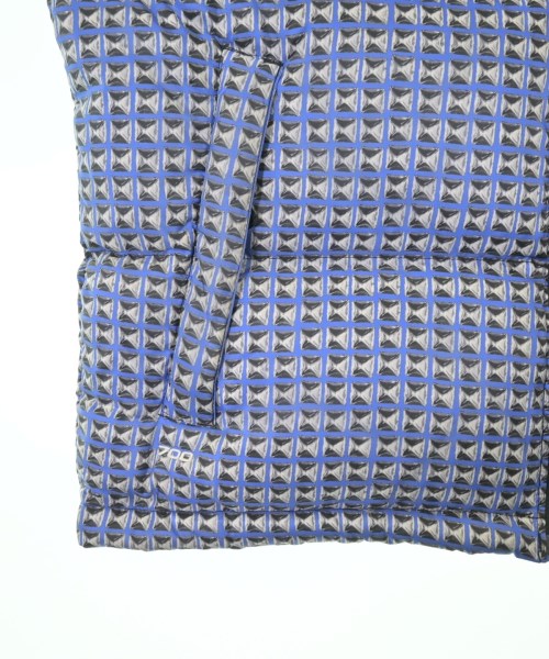 Supreme（シュプリーム）ダウンジャケット/ダウンベスト グレー サイズ:M メンズ/2200660710105