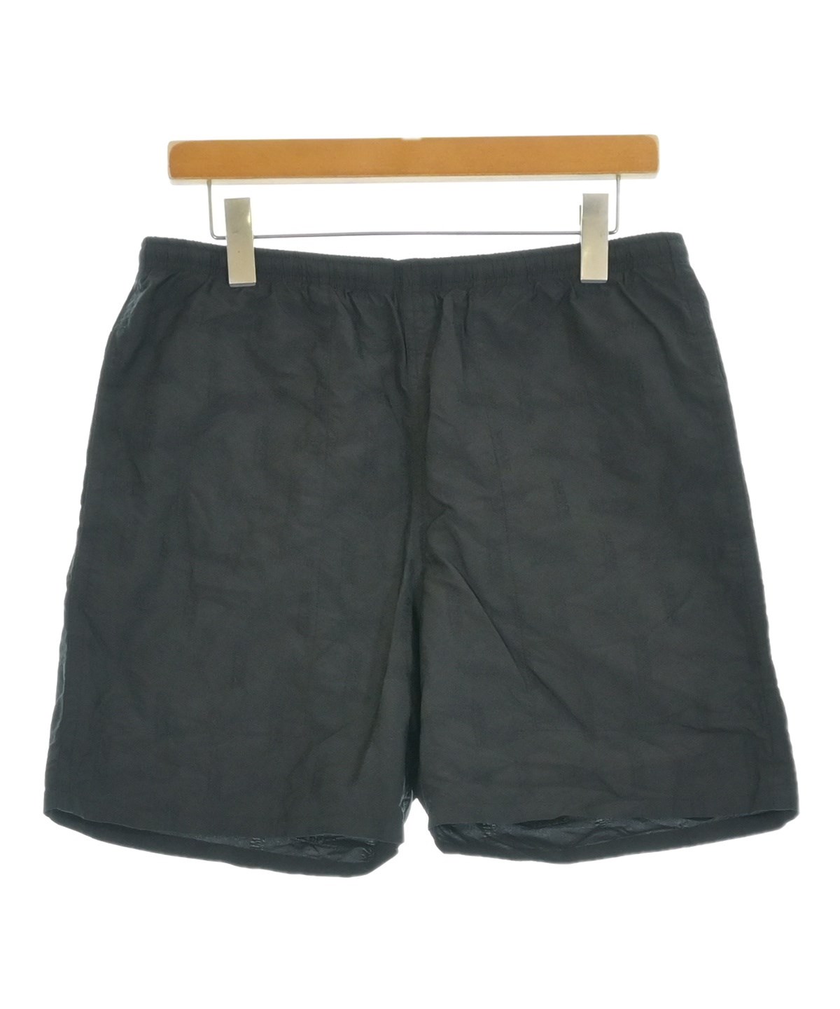 Supreme ストライプショートパンツ 黒 Supreme（シュプリーム）ショートパンツ 黒 サイズ:M メンズ