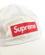 Supreme（シュプリーム）キャップ 白 サイズ:- メンズ/2200707281117