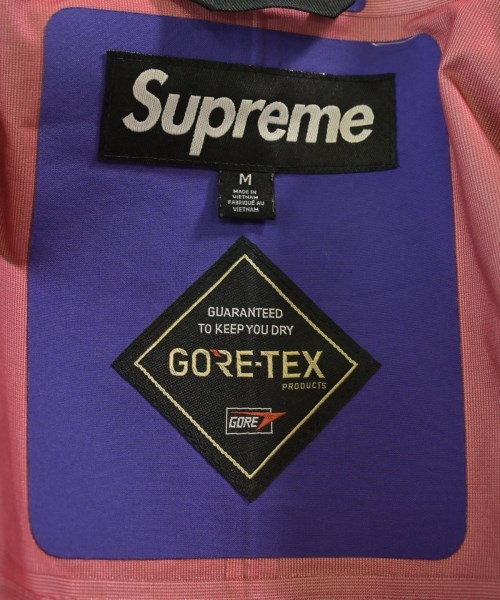 Supreme（シュプリーム）マウンテンパーカー 紫 サイズ:M メンズ/2200665039058