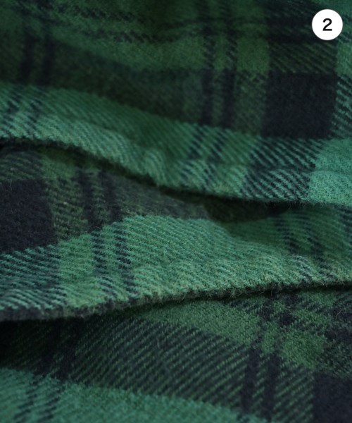 Supreme（シュプリーム）カジュアルシャツ 緑 サイズ:M メンズ/2200669992014