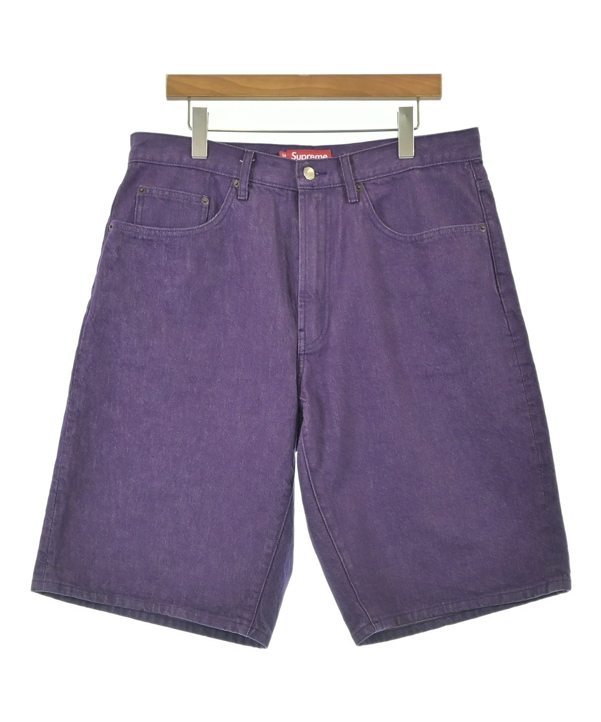 Supreme（シュプリーム）ショートパンツ 紫 サイズ:34(XL位) メンズ