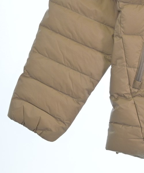 F.C.R.B（エフシーアールビー）ダウンジャケット/ダウンベスト ベージュ サイズ:M メンズ/2200641879012