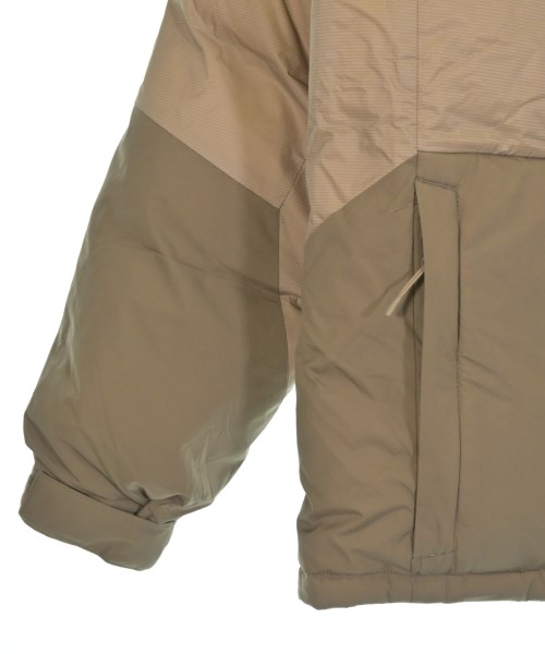 F.C.R.B（エフシーアールビー）ダウンジャケット/ダウンベスト ベージュ サイズ:S メンズ/2200644265010